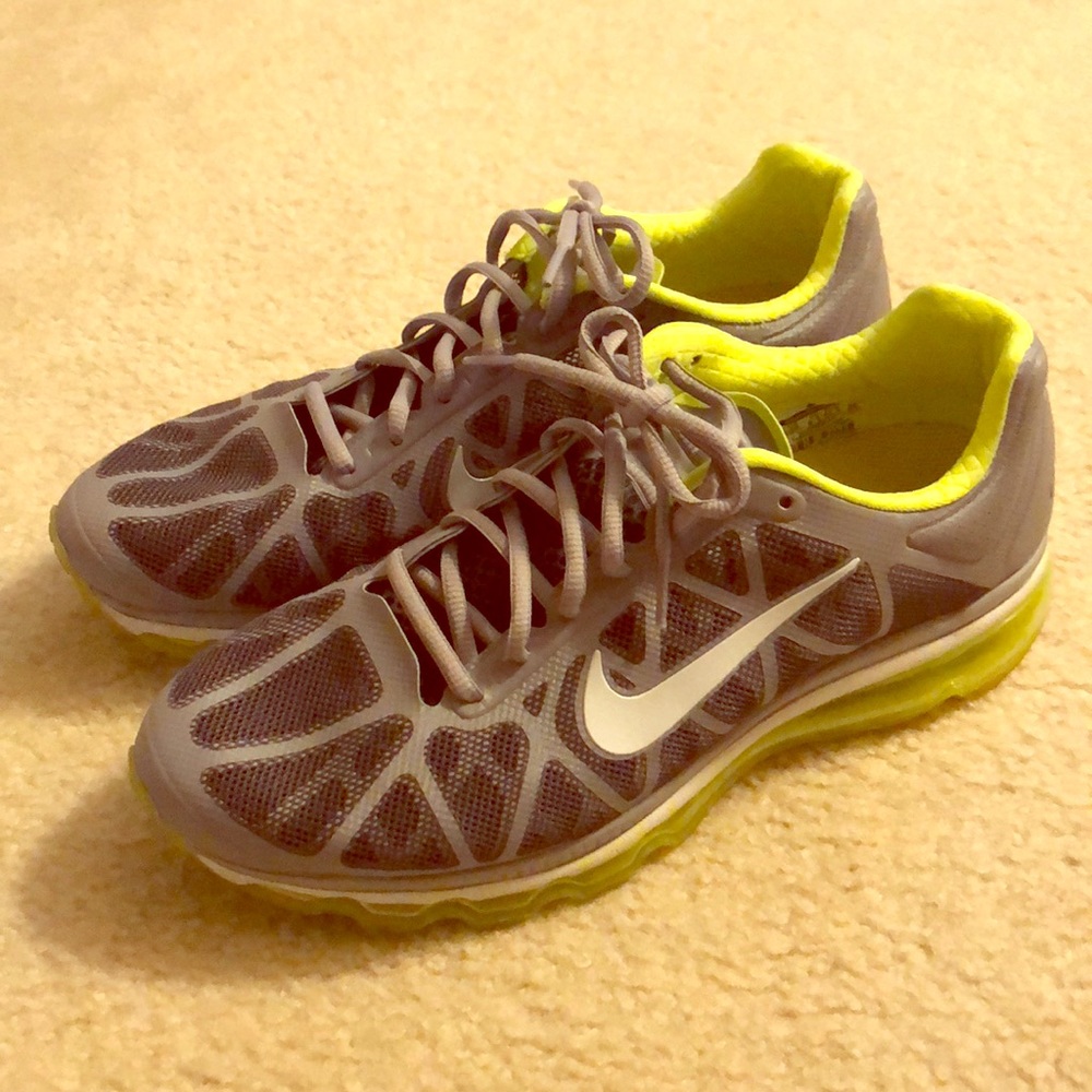 Nike air max MSRP $160
